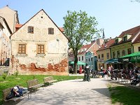 Tkalčićeva ulica 25. Sunčani sat i Marij Jurić Zagorka